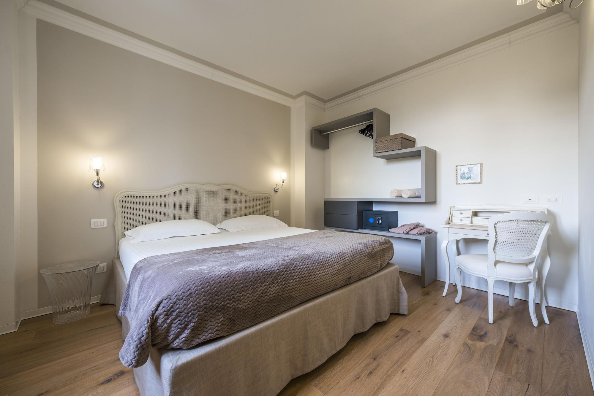 Villa Italia Luxury Suites And Apartments Арко Екстериор снимка